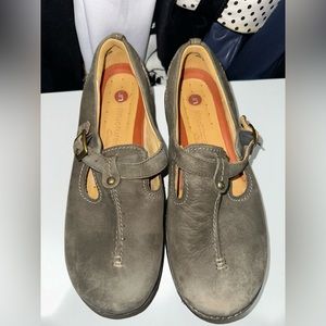 Women’s Clarks shoes